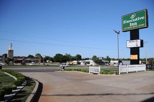 Executive Inn Oklahoma Dış mekan fotoğraf